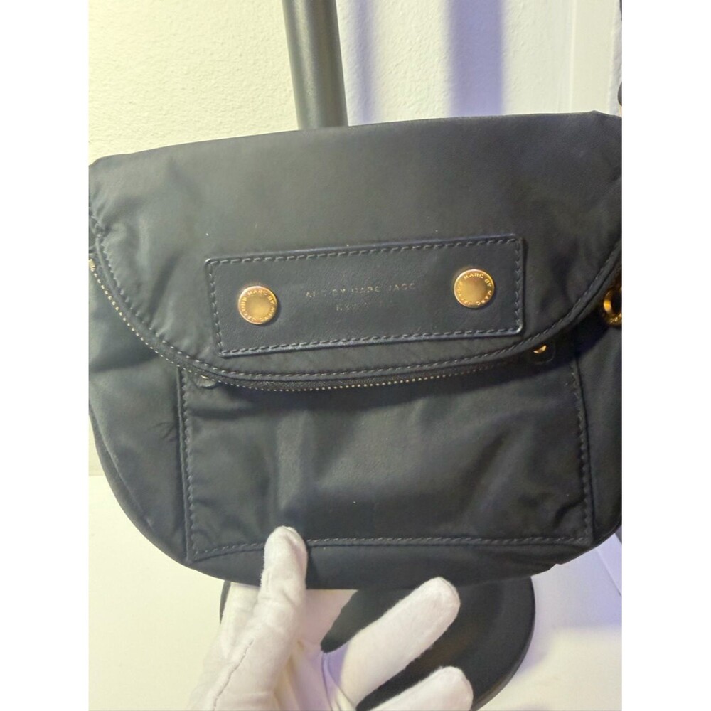 Marc by Marc Jacobs Everyday Black Crossbody Bag with Gold Accents - Picture 7 of 14